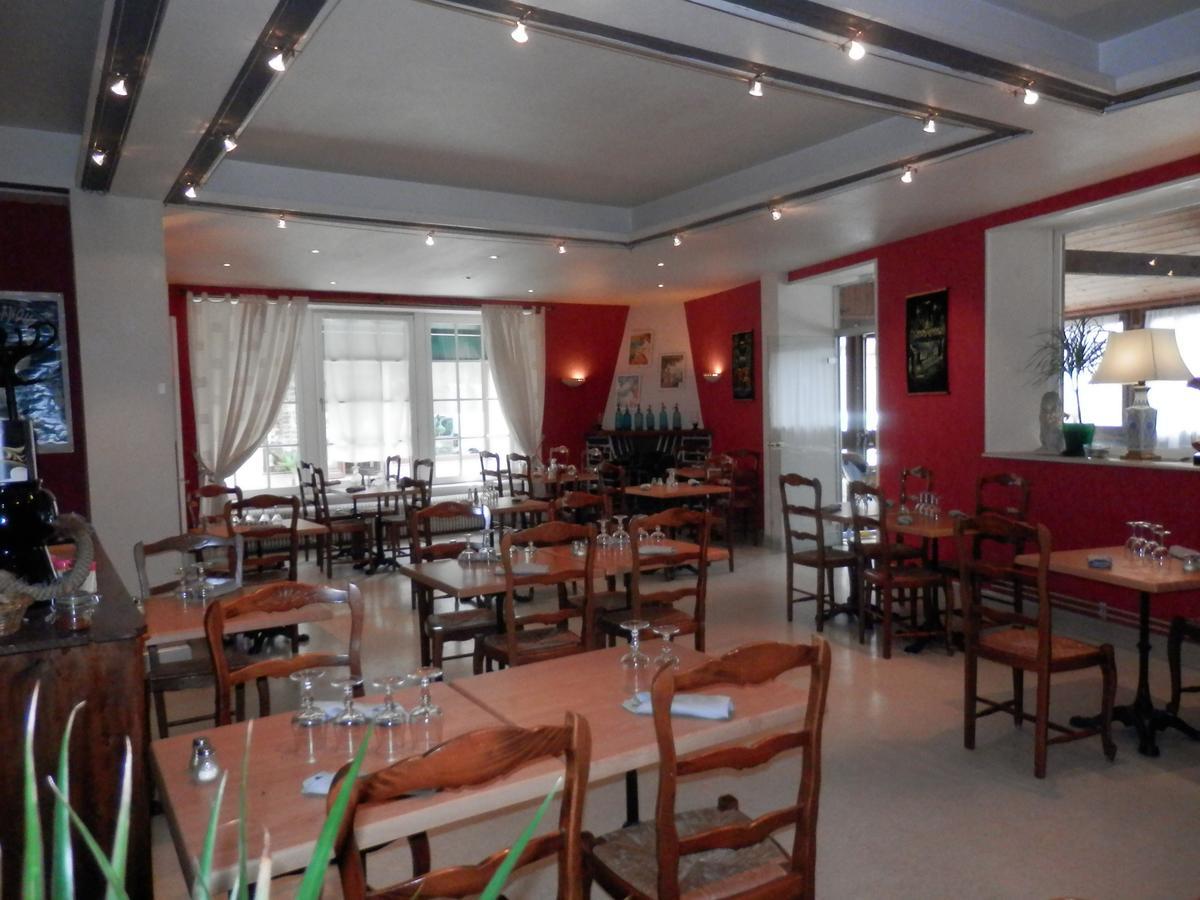 Hotel Le Lion D'Or La Chaise-Dieu Zewnętrze zdjęcie